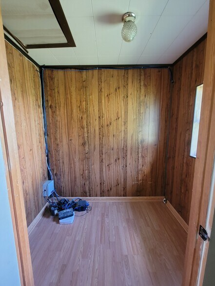 More Photos Of 145 Pan American Dr, Livingston Auto Dealership For Lease