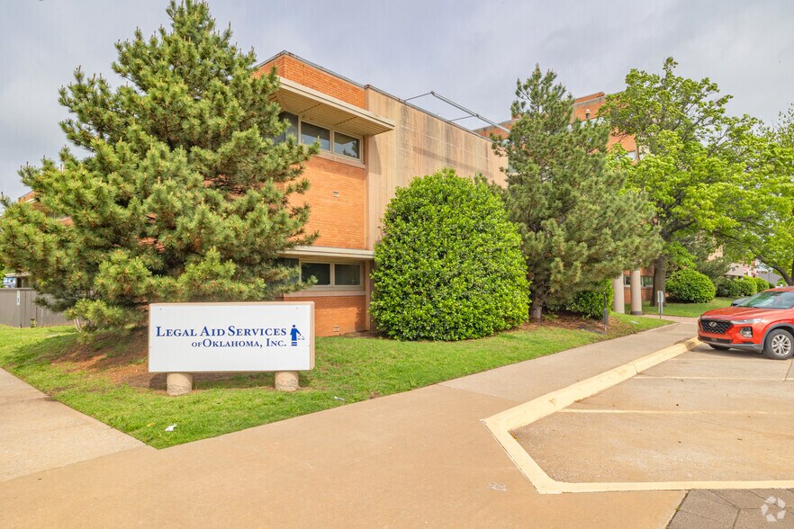 More Photos Of 2901-2915 N Classen Blvd, Oklahoma City Office For Lease