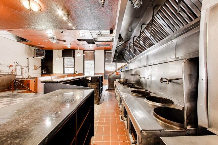 More Photos Of 217 Columbus Ave, San Francisco Restaurant For Lease