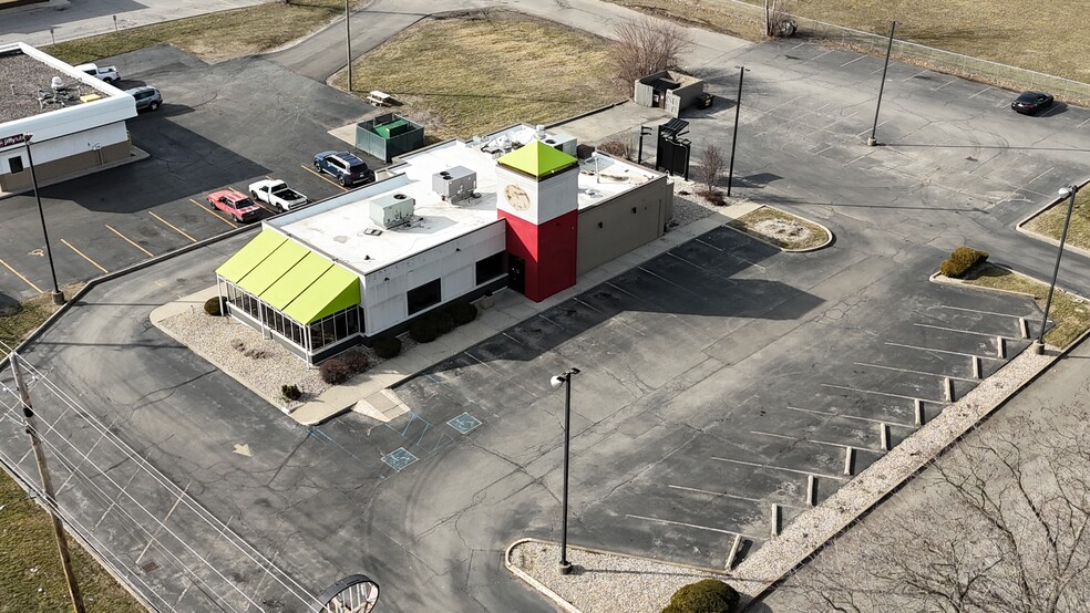Primary Photo Of 7218 W 10th St, Indianapolis Fast Food For Lease