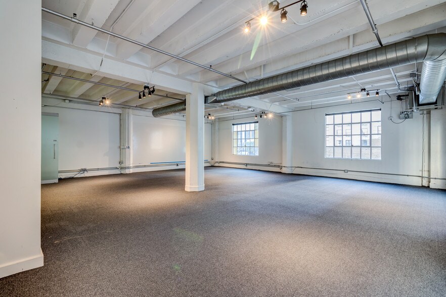 More Photos Of 833 S Spring St, Los Angeles Loft Creative Space For Lease