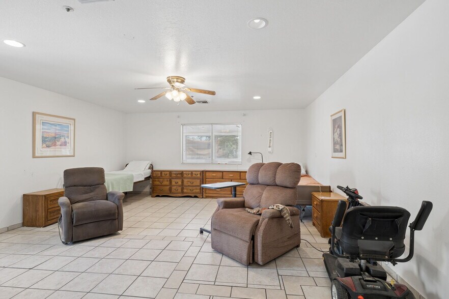 More Photos Of 1707 E Citation Ln, Tempe Assisted Living For Sale