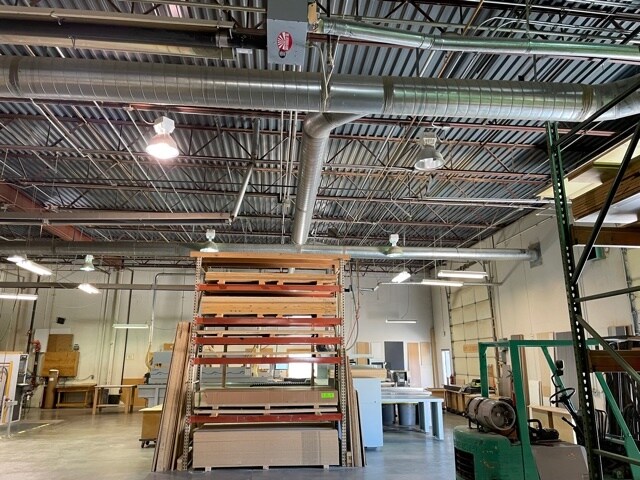 More Photos Of 405 S Pierce Ave, Louisville Warehouse For Lease