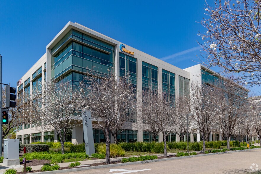 More Photos Of 3355 Scott Blvd, Santa Clara Office For Lease