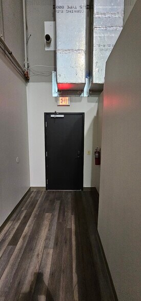 More Photos Of 10501 S Orange Ave, Orlando Light Manufacturing For Sale