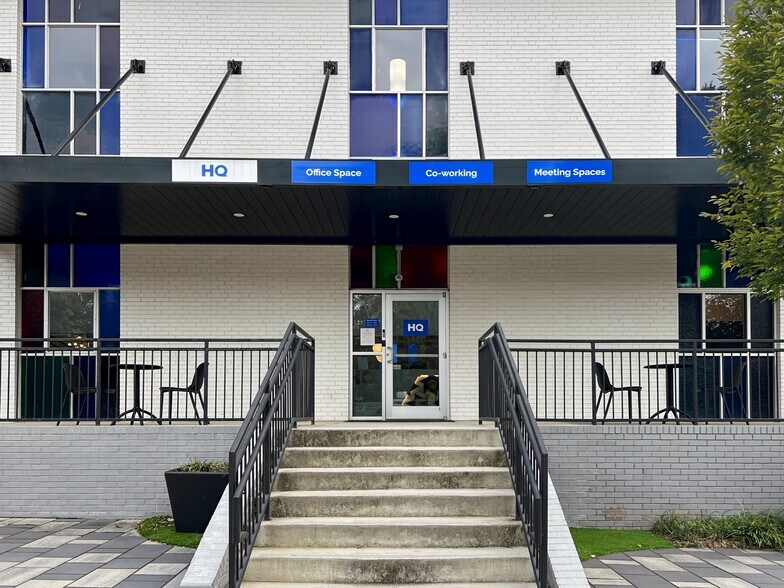 More Photos Of 3117 Whiting Ave, Charlotte Coworking Space