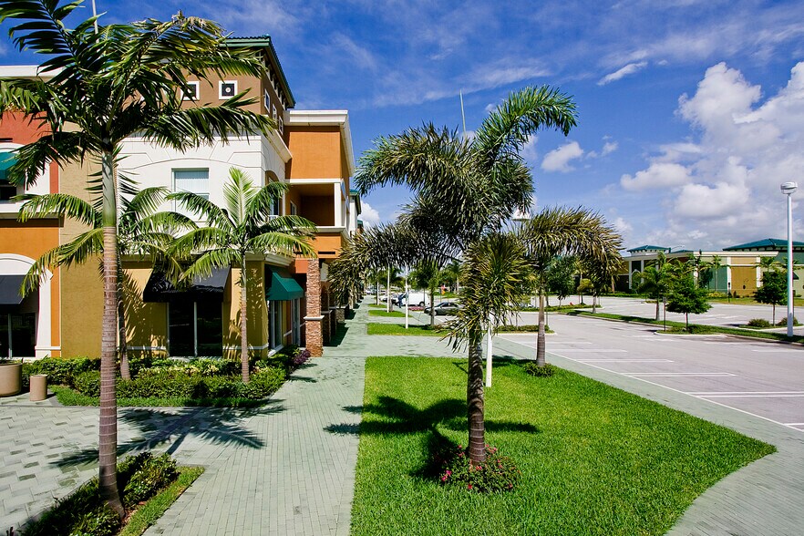 More Photos Of 1000-1090 Gateway Blvd, Boynton Beach Unknown For Lease