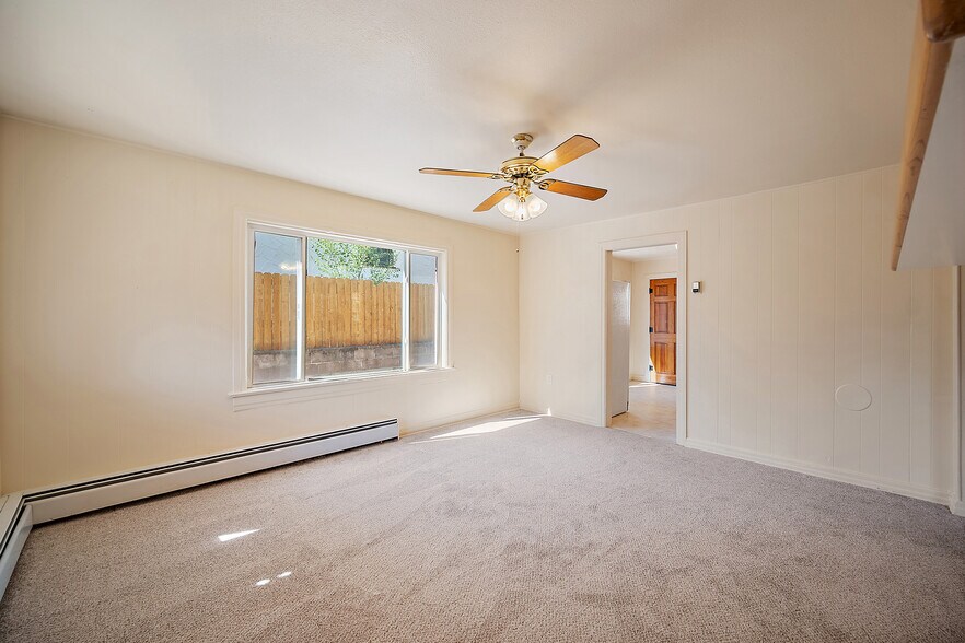 More Photos Of 18 1/2 Swope Ave, Colorado Springs Light Distribution For Sale