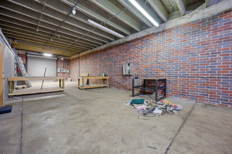 More Photos Of 2406-2410 Harper St, Jacksonville Warehouse For Lease