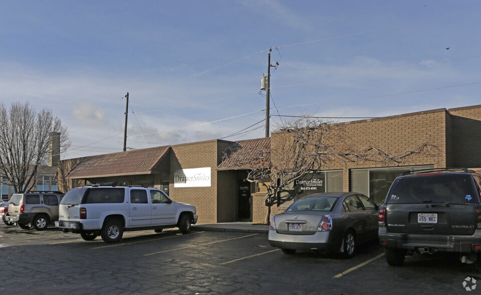 More Photos Of 937-949 Pioneer, Draper Office For Lease