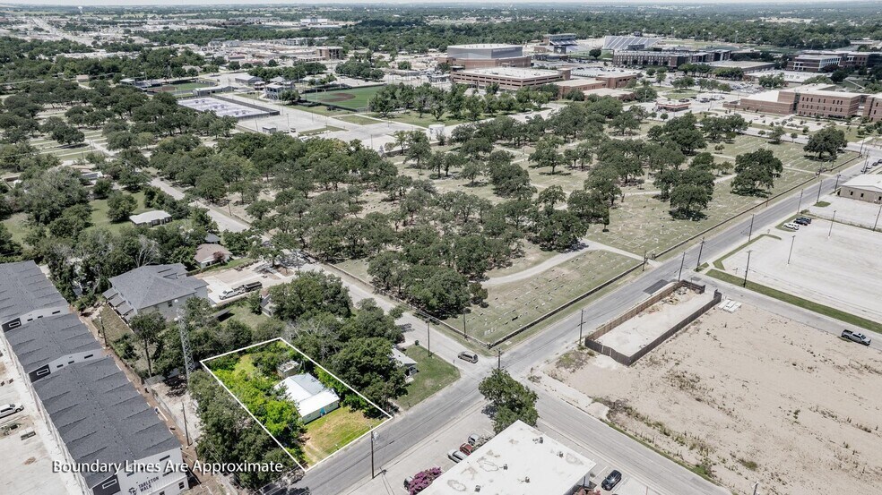 More Photos Of 1425 W Groesbeck St, Stephenville Apartments For Sale