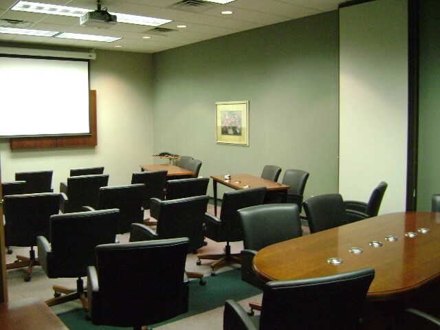 More Photos Of 15 SW Old State Capitol Plz, Springfield Office For Sale