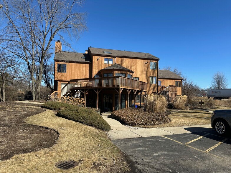 More Photos Of 500 E Roosevelt Rd, West Chicago Office For Sale