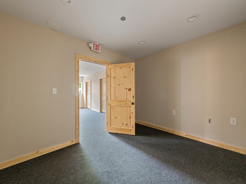 More Photos Of 101 Veterans Blvd, Bryson City Office For Lease
