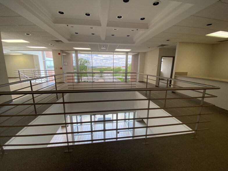 More Photos Of 2633 Campbell Rd, Sidney Office For Sale