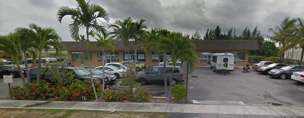 More Photos Of 2301 SE 2nd St, Boynton Beach Medical For Sale