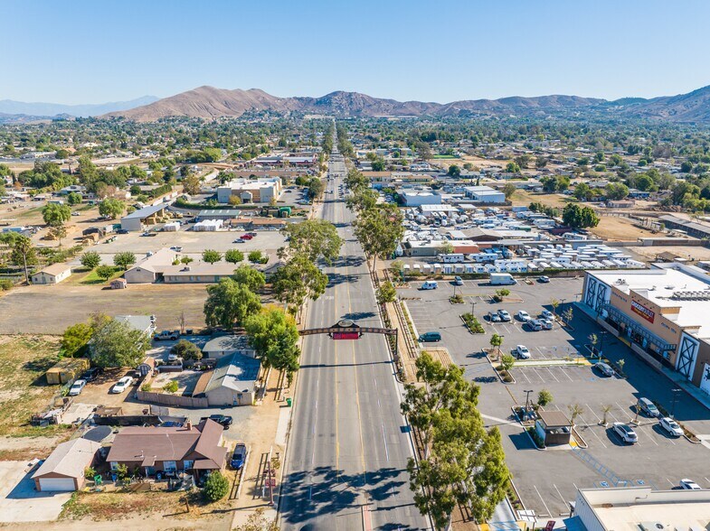 More Photos Of 1100 6th St, Norco Land For Sale
