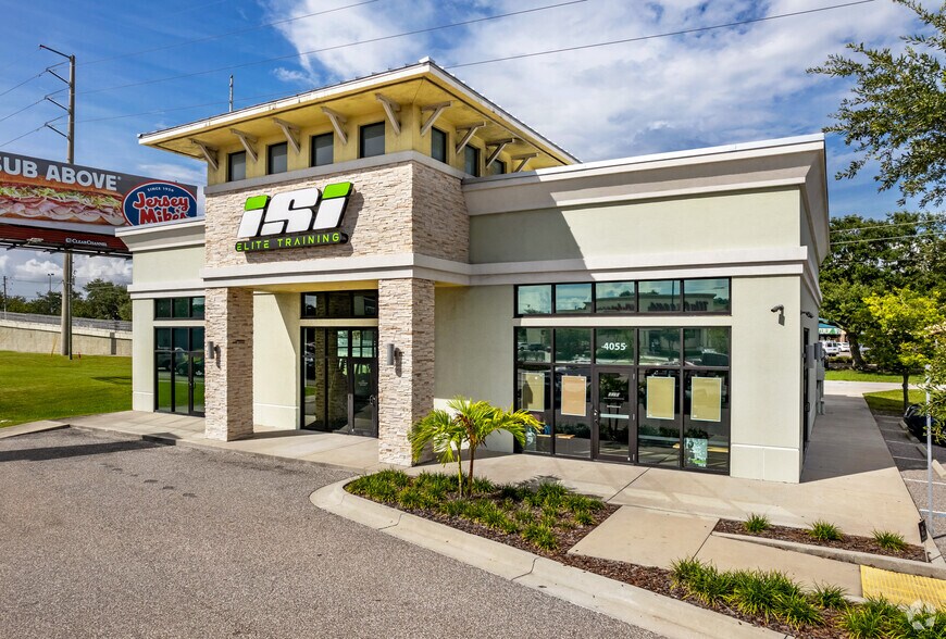 More Photos Of 4045-4055 Tyrone Blvd, Saint Petersburg Unknown For Lease