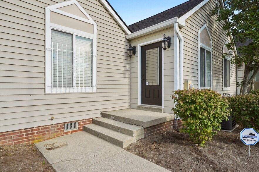 More Photos Of 3131 Custer Dr, Lexington Loft Creative Space For Sale