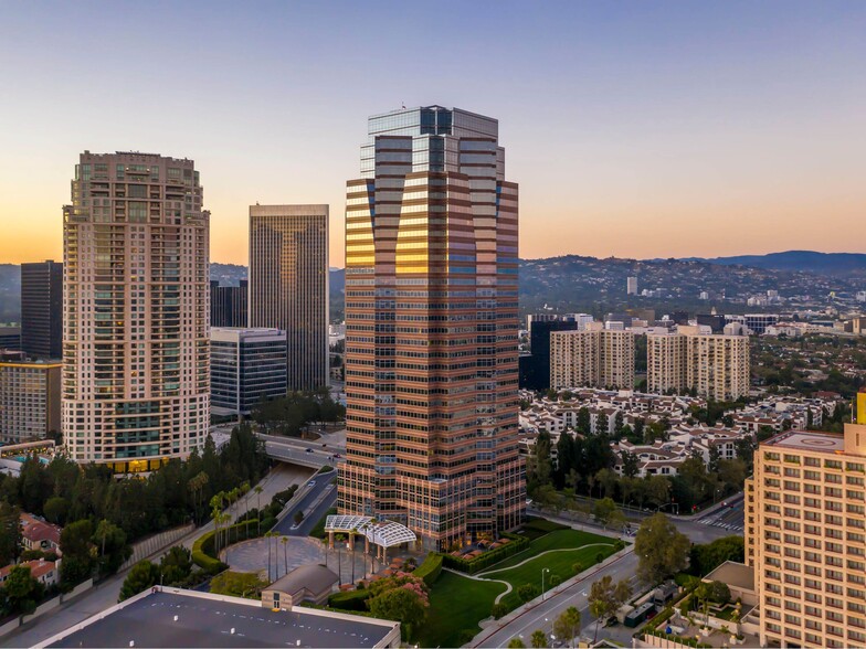 Primary Photo Of 2121 Avenue of the Stars, Century City Office For Lease