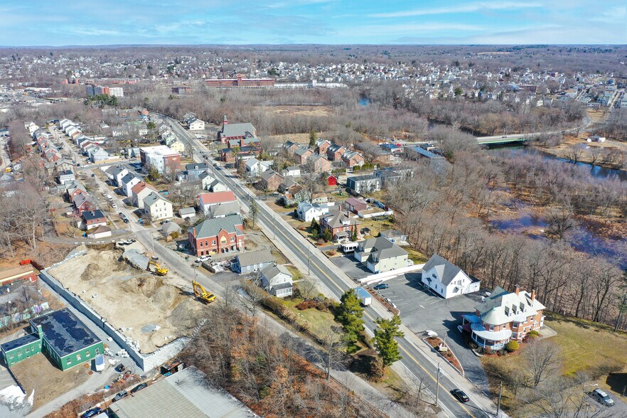 More Photos Of 1501 Lonsdale Ave, Lincoln General Retail For Sale