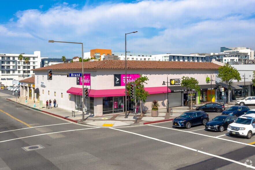 Primary Photo Of 301-307 N Brand Blvd, Glendale Storefront For Lease