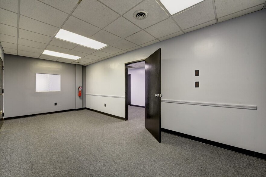 More Photos Of 50 Union Ave, Irvington Unknown For Lease