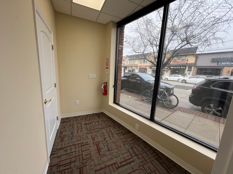 More Photos Of 4230-4236 Merrick Rd, Massapequa Storefront Retail Residential For Lease