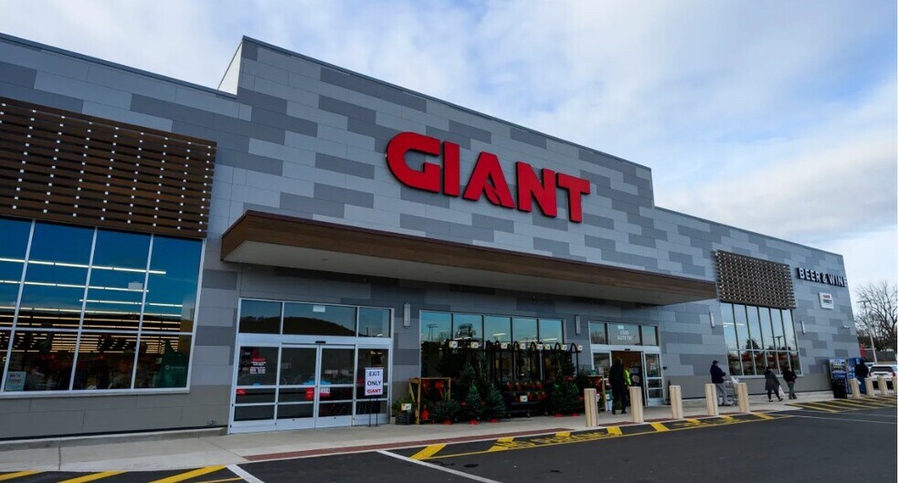 More Photos Of 3300 Lehigh St, Allentown Unknown For Lease