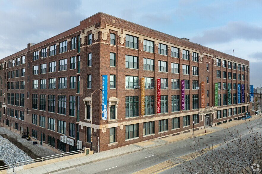 More Photos Of 1200 W 35th St, Chicago Office For Sale