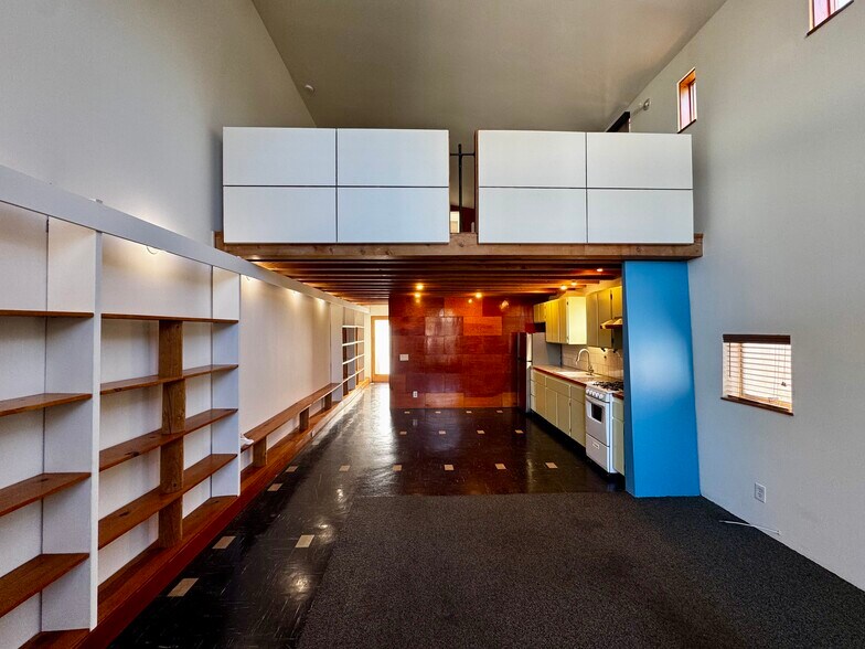 More Photos Of 558 San Juan Ave, Venice Apartments For Sale