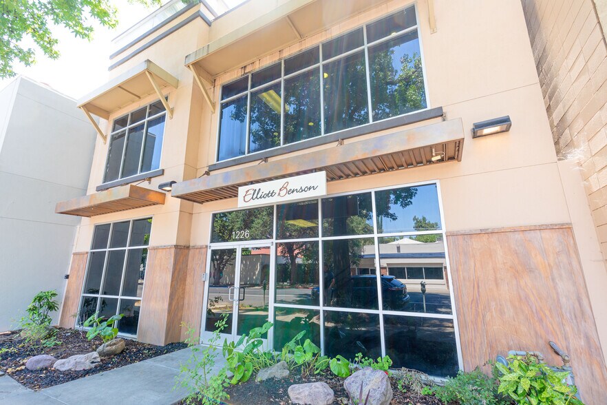 More Photos Of 1226 H St, Sacramento Office For Sale