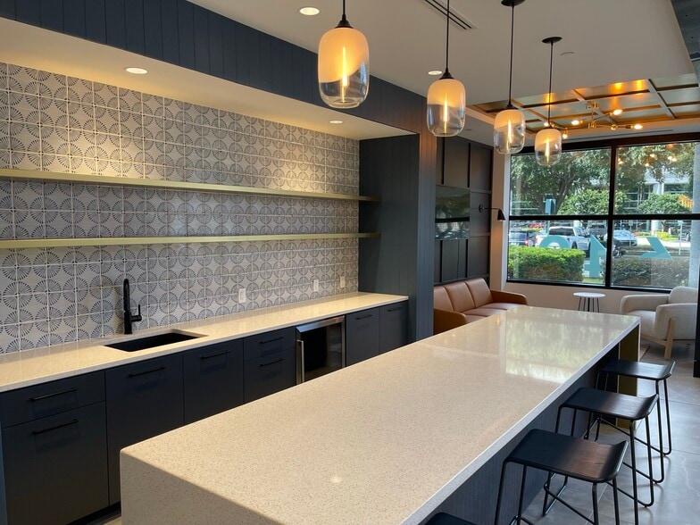 More Photos Of 6649 Westwood Blvd, Orlando Unknown For Lease