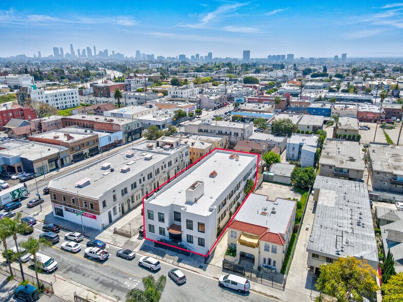 More Photos Of 5510 Lexington Ave, Los Angeles Apartments For Sale