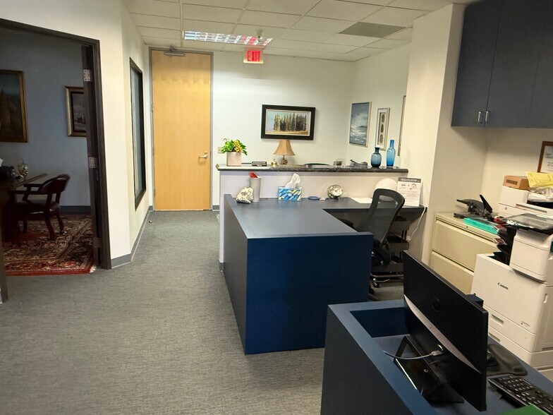 More Photos Of 150 S Los Robles Ave, Pasadena Office Residential For Lease