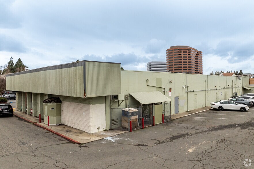 More Photos Of 2693-2709 Clayton Rd, Concord Freestanding For Lease