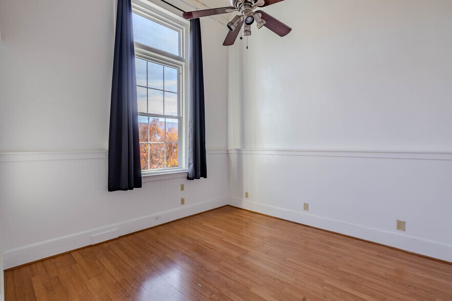 More Photos Of 245 Broad St, Rome Storefront For Sale