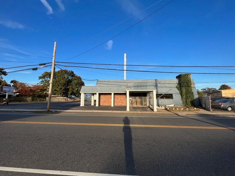 More Photos Of 791 Main St, Farmingdale Loft Creative Space For Lease