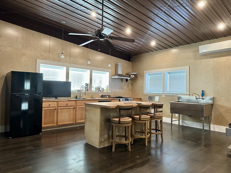 More Photos Of 1461 Greensboro Hwy, Watkinsville Flex For Sale