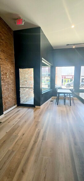 More Photos Of 22 S Main St, Miamisburg Storefront Retail Residential For Lease