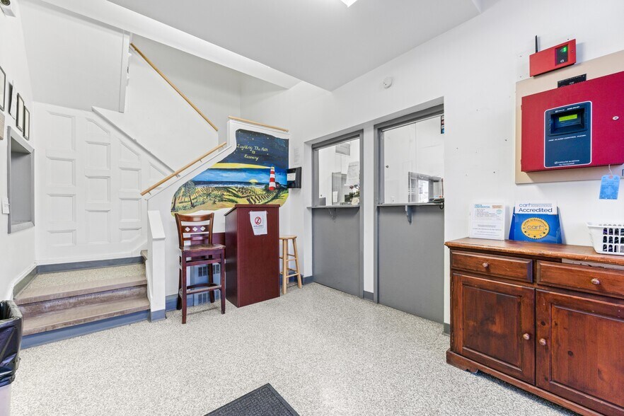 More Photos Of 21 W 25th St, Baltimore Office For Sale