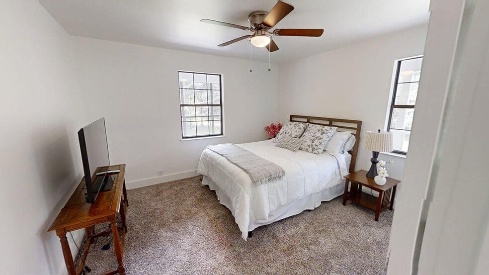 More Photos Of 1050 AL-160 Hwy, Warrior Flex For Sale
