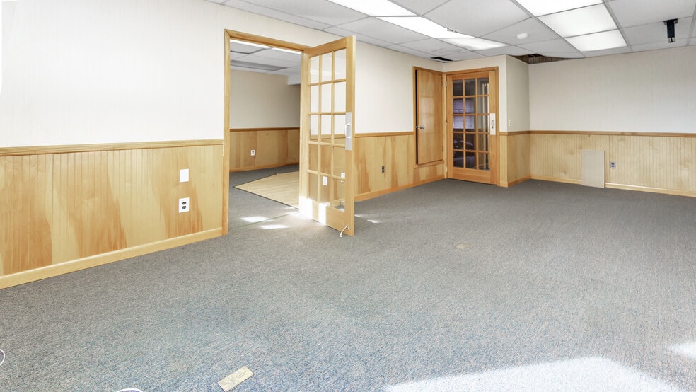 More Photos Of 26 Frowein Rd, Center Moriches Warehouse For Sale