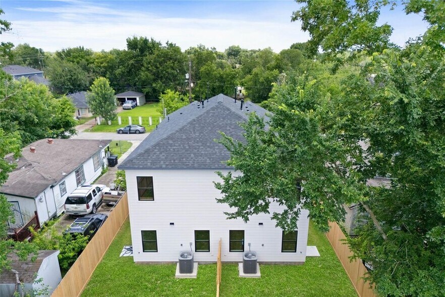 More Photos Of 4117 Kewanee Street #A/B, Houston Apartments For Sale