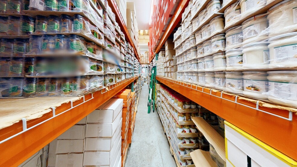 More Photos Of 1801 Decatur St, Flushing Warehouse For Sale