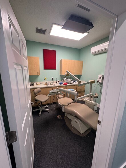 More Photos Of 1020 W Highway 50, Clermont Medical For Sale