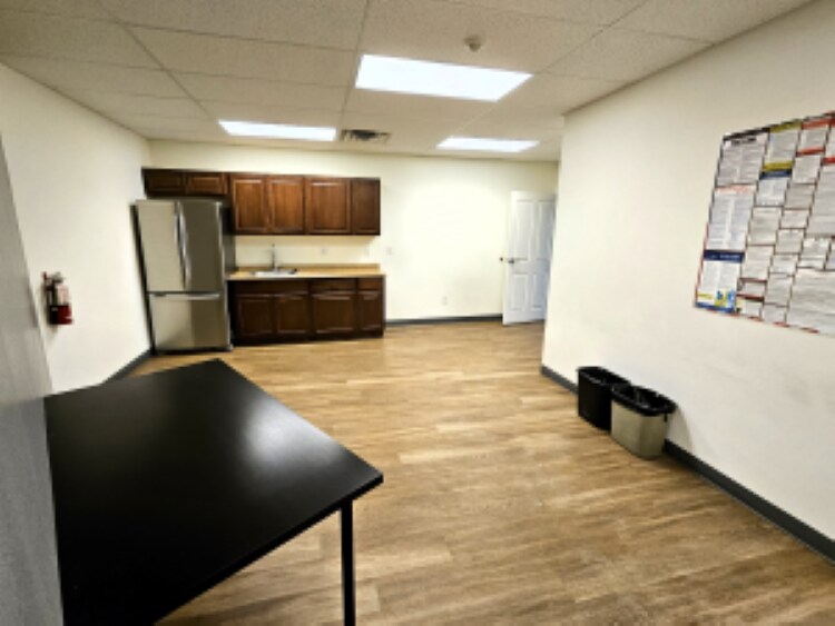 More Photos Of 5605 Riggins Ct, Reno Office For Sale