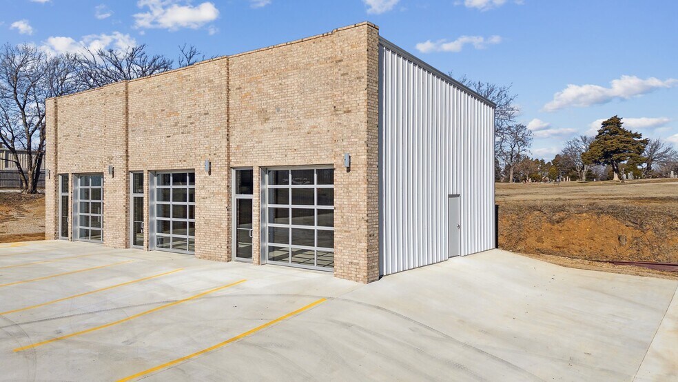 More Photos Of 17983 E 116th N St, Owasso Freestanding For Sale