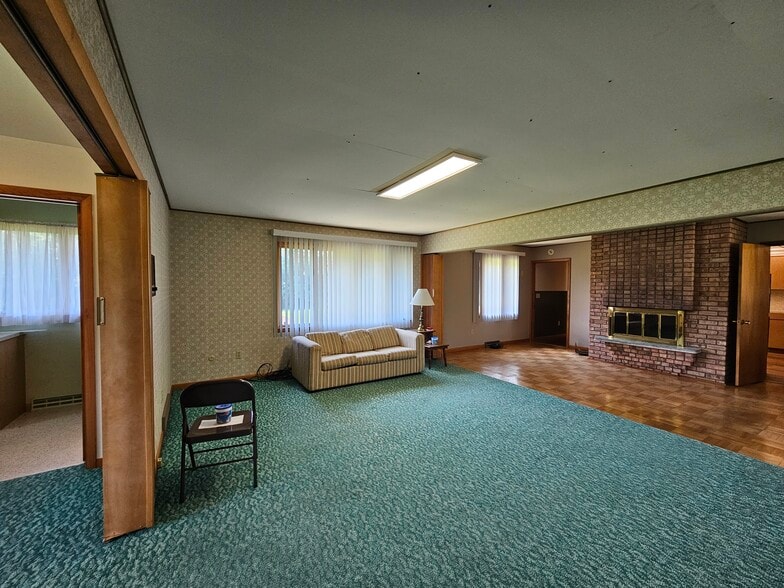 More Photos Of 5000 Fergus Rd, Saint Charles Religious Facility For Sale