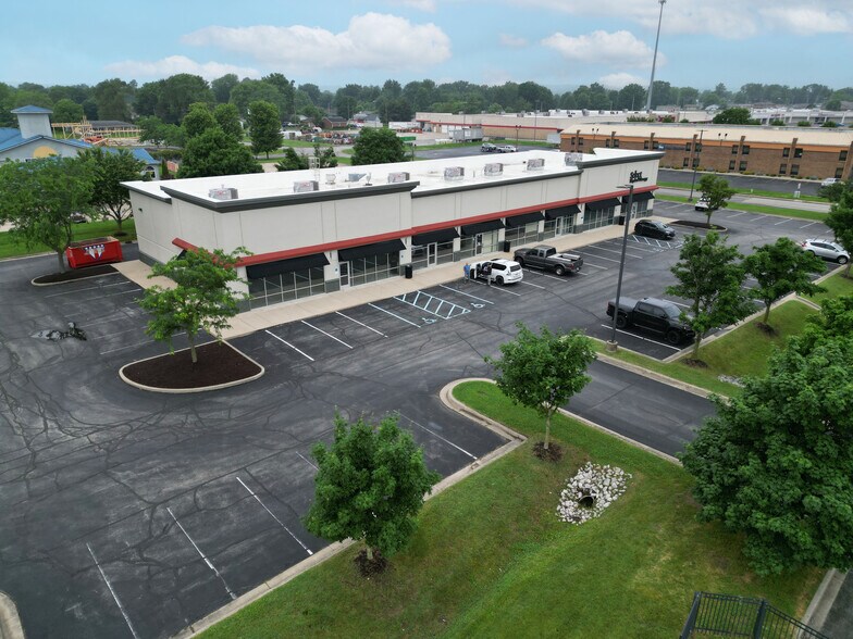 More Photos Of 35-49 Bills Blvd, Martinsville Freestanding For Lease